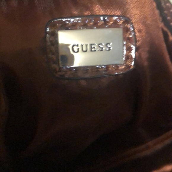 GUESS JOELLA tote bag. Faux Ostrich Embossed Leather. Rich brown shoulder bag. - Picture 10 of 16